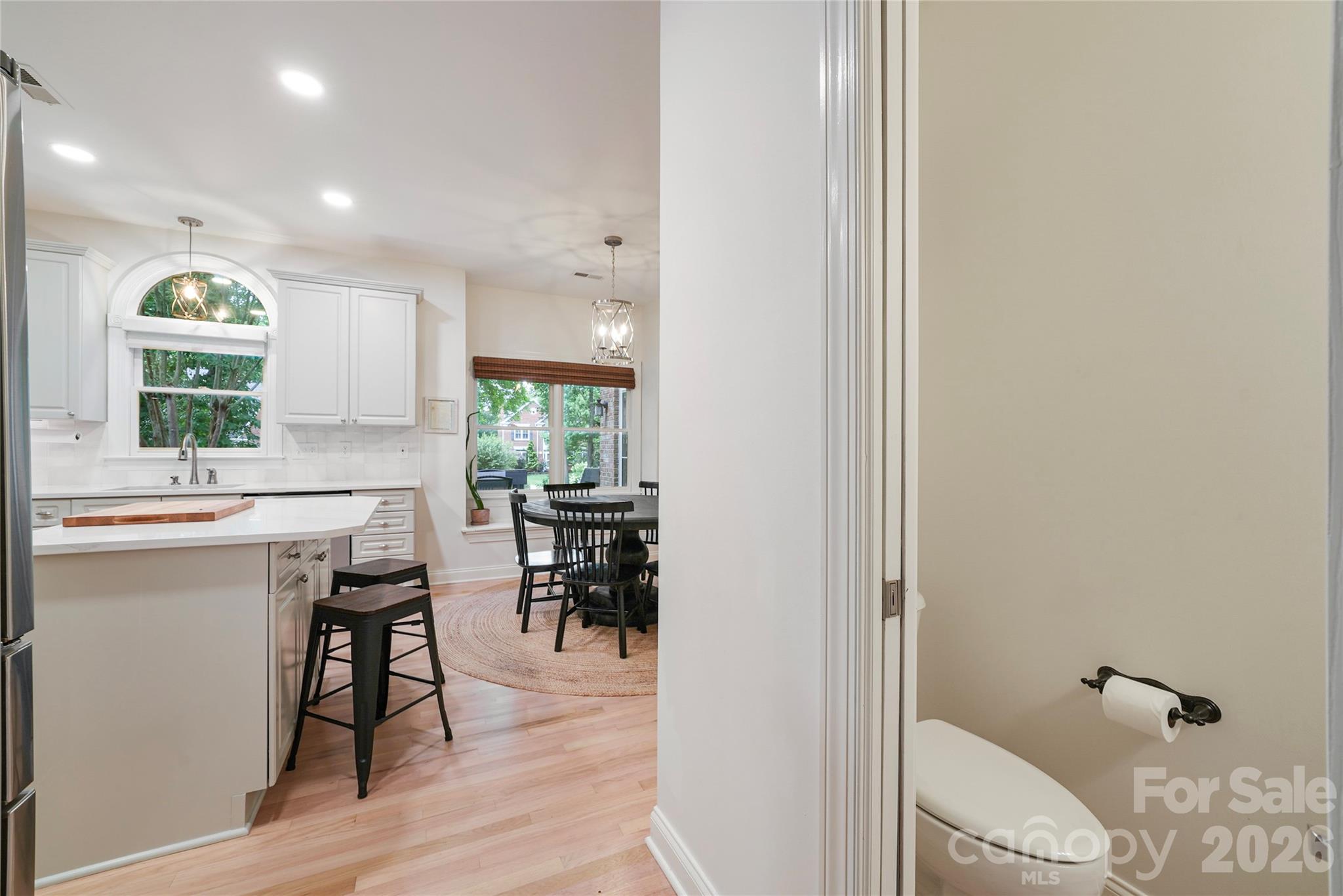 16002 Prestwoods Lane — Huntersville