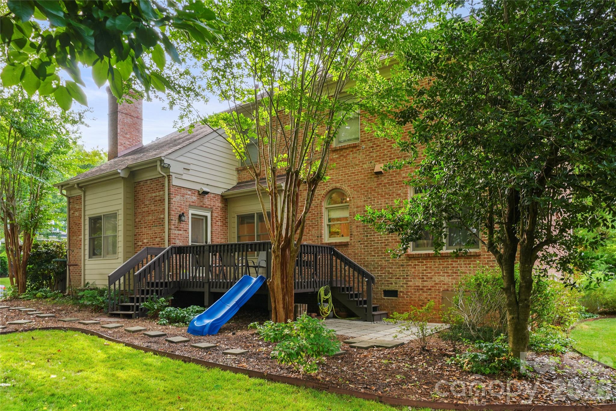 16002 Prestwoods Lane — Huntersville