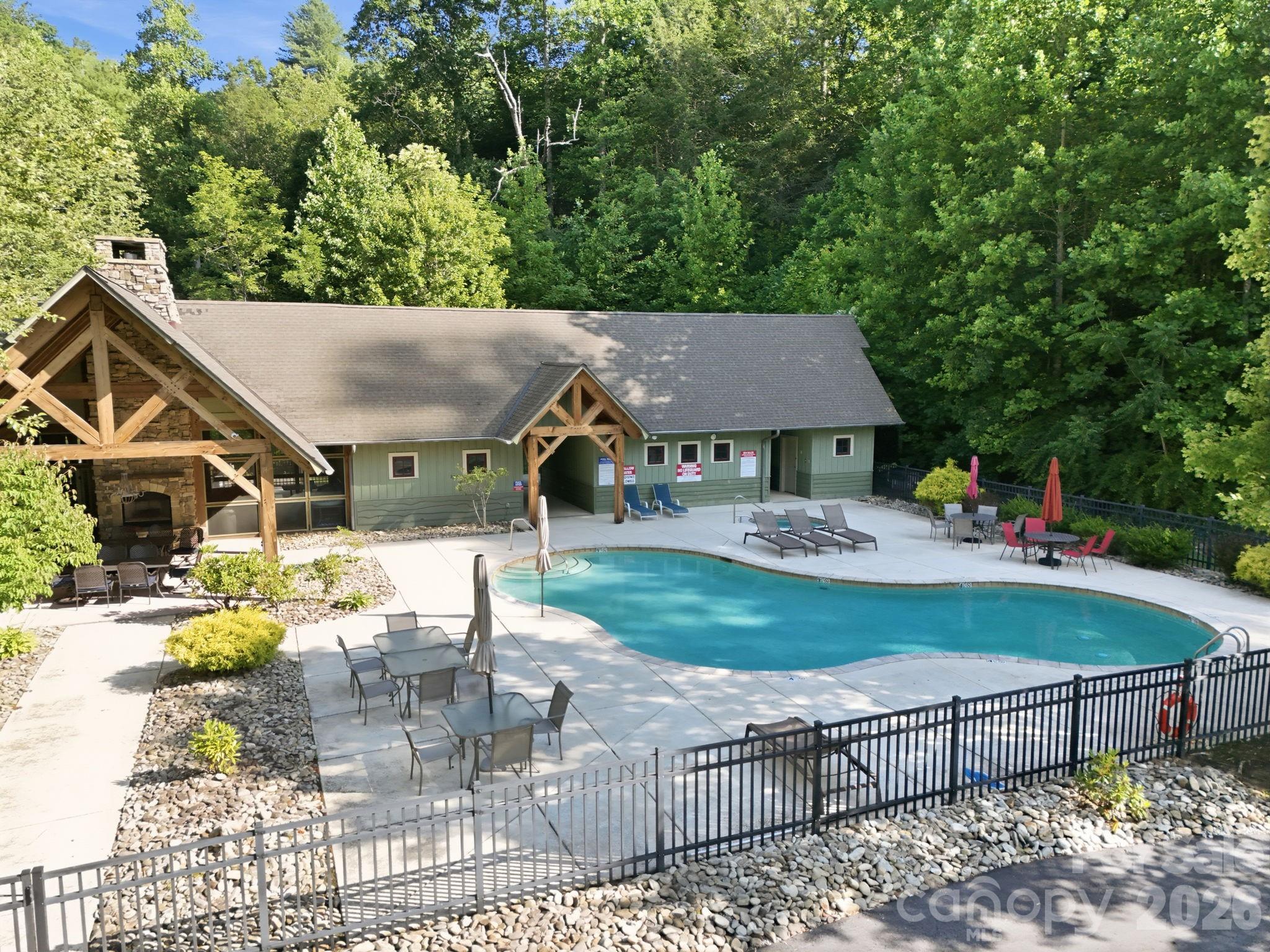 17 Sunny Morning Court — Hendersonville