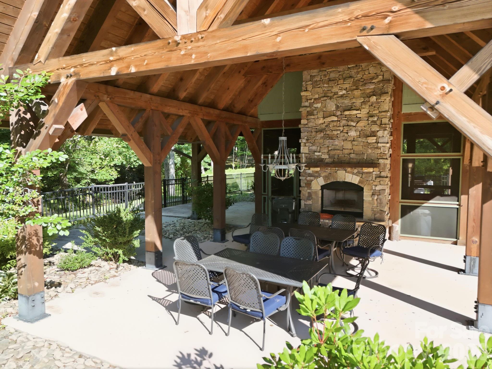17 Sunny Morning Court — Hendersonville