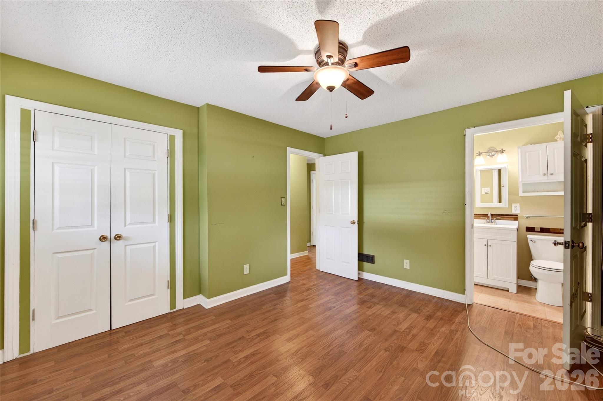 4400 Hamilton Circle — Charlotte