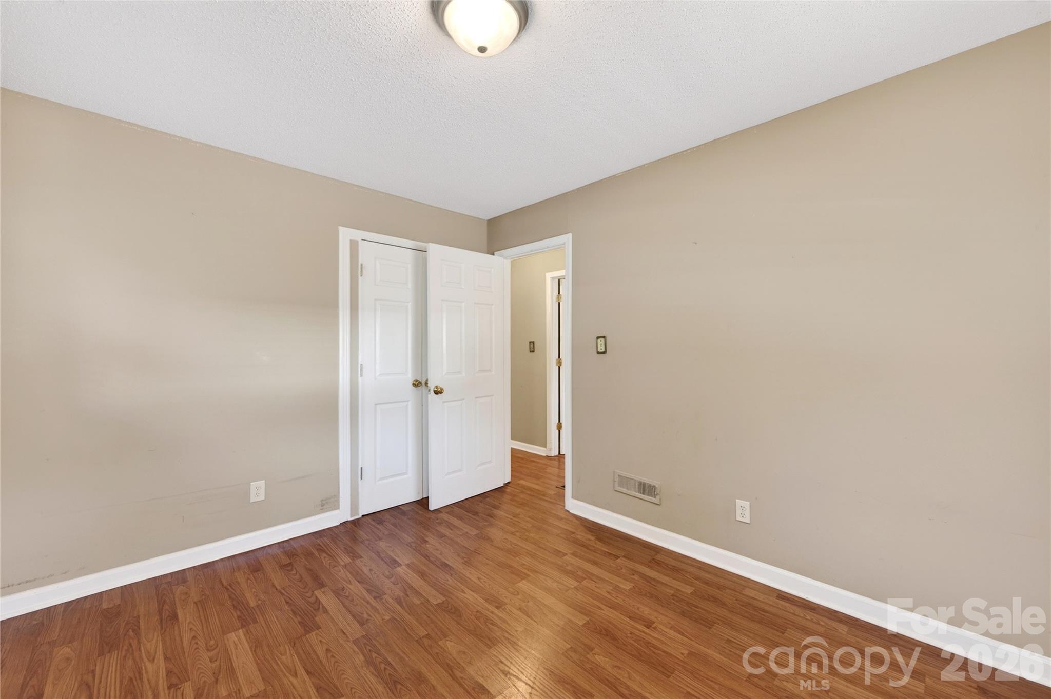 4400 Hamilton Circle — Charlotte