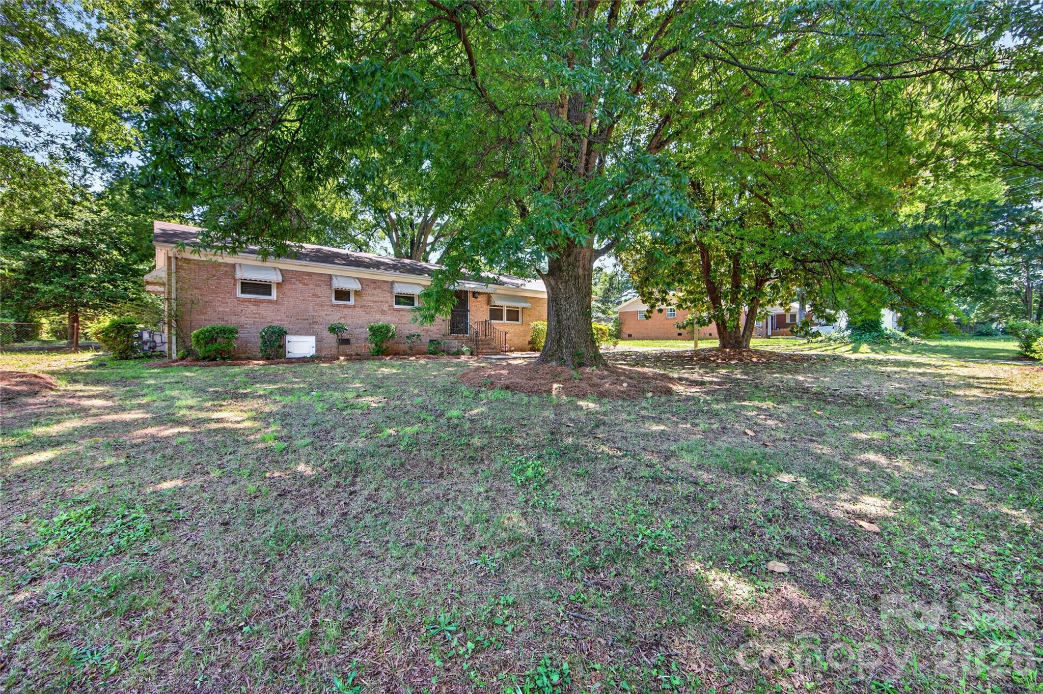 4400 Hamilton Circle — Charlotte