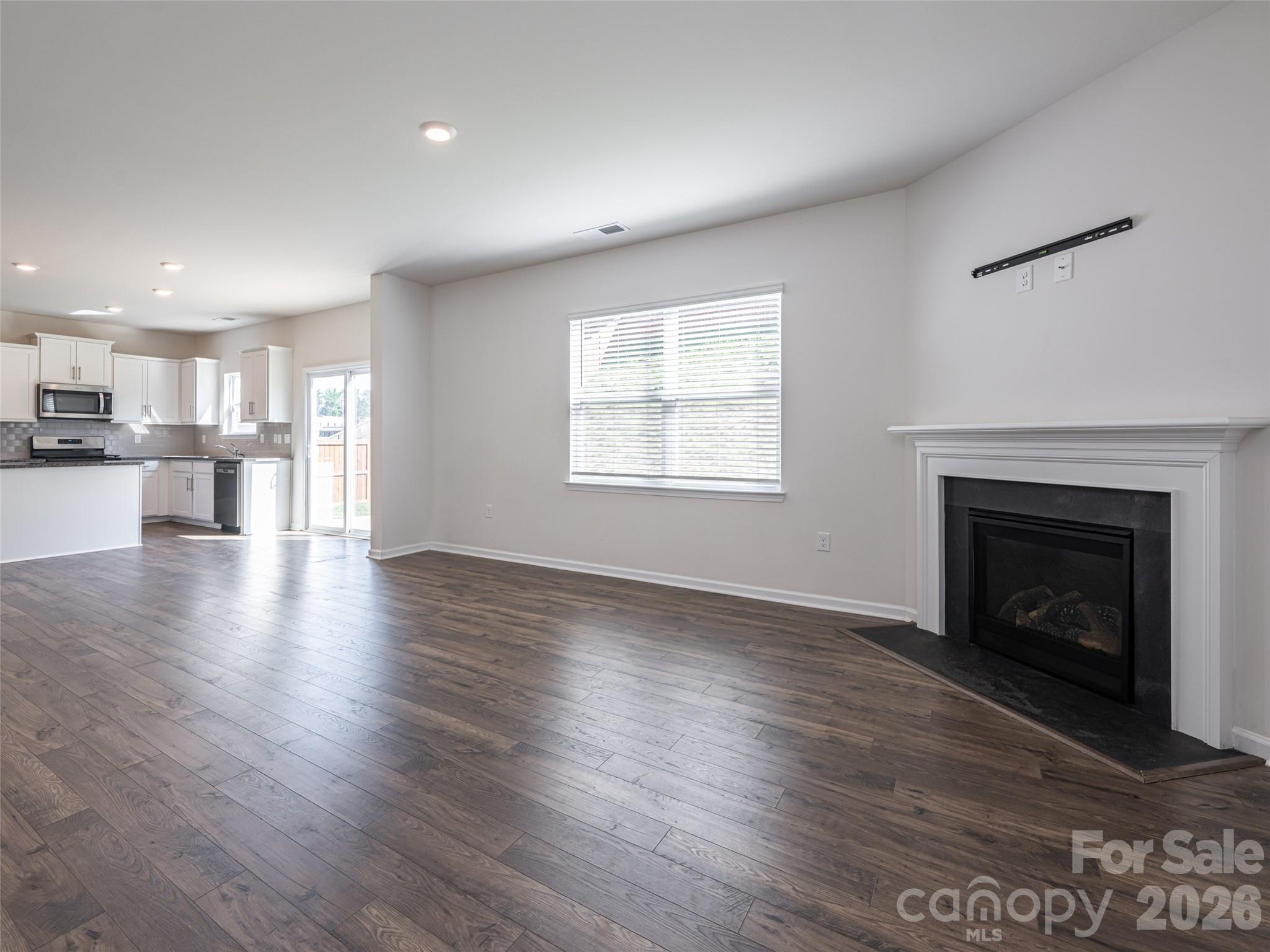 907 Newport Court — Asheville