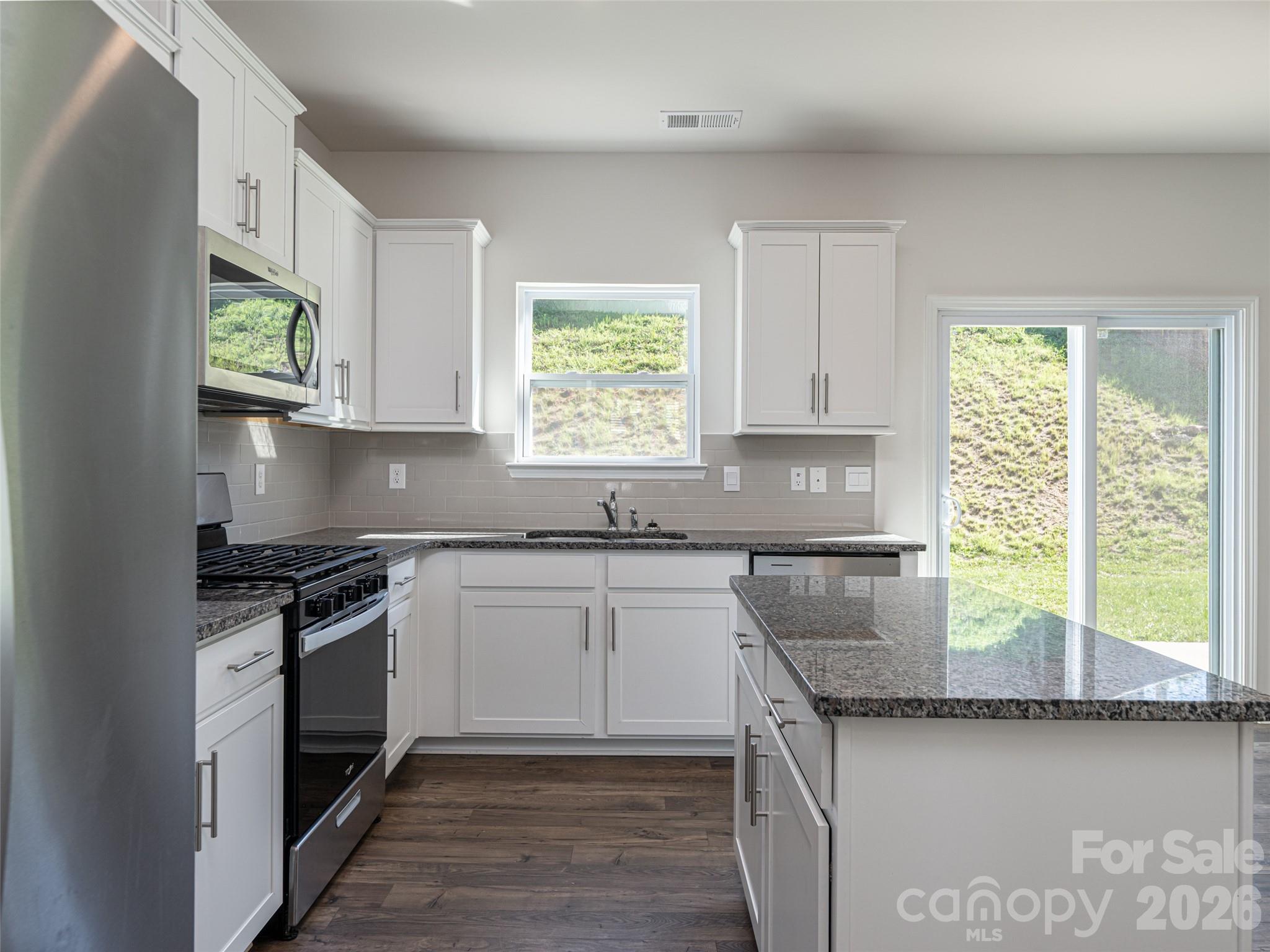 907 Newport Court — Asheville