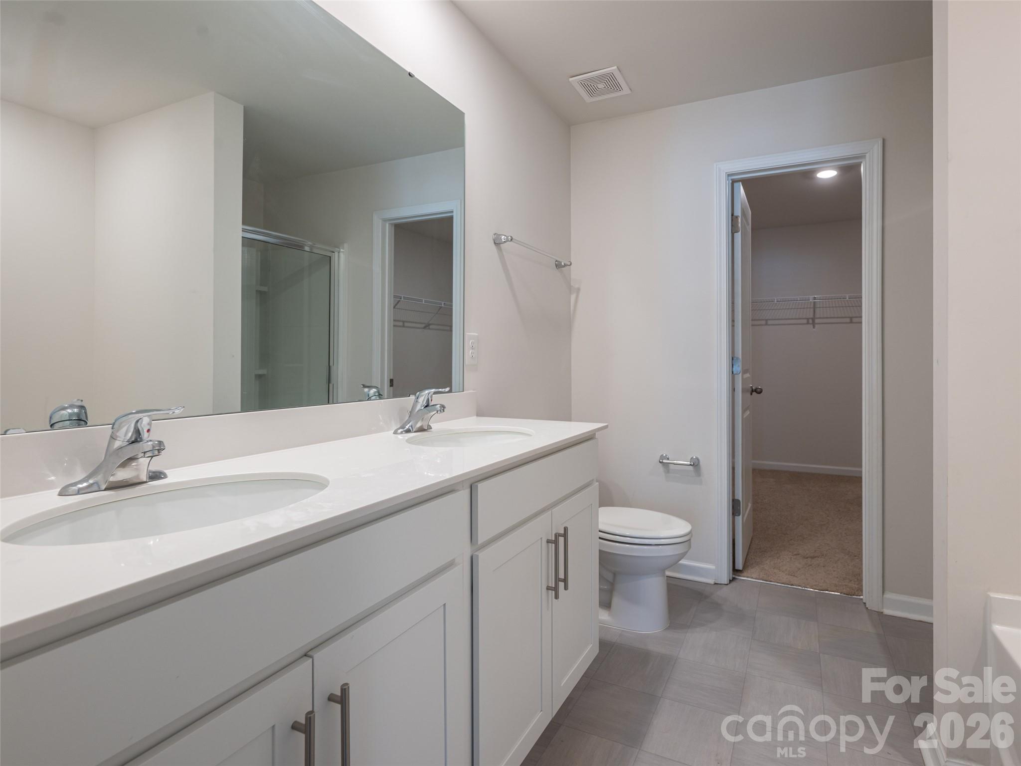 907 Newport Court — Asheville