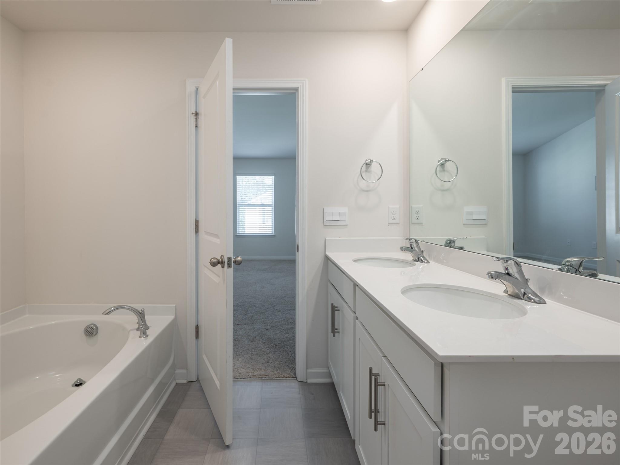 907 Newport Court — Asheville