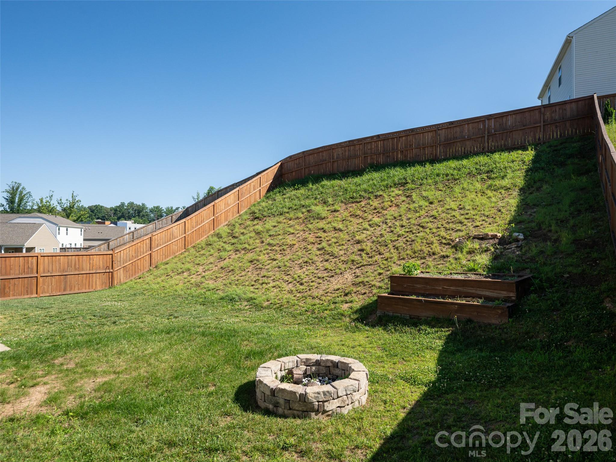 907 Newport Court — Asheville