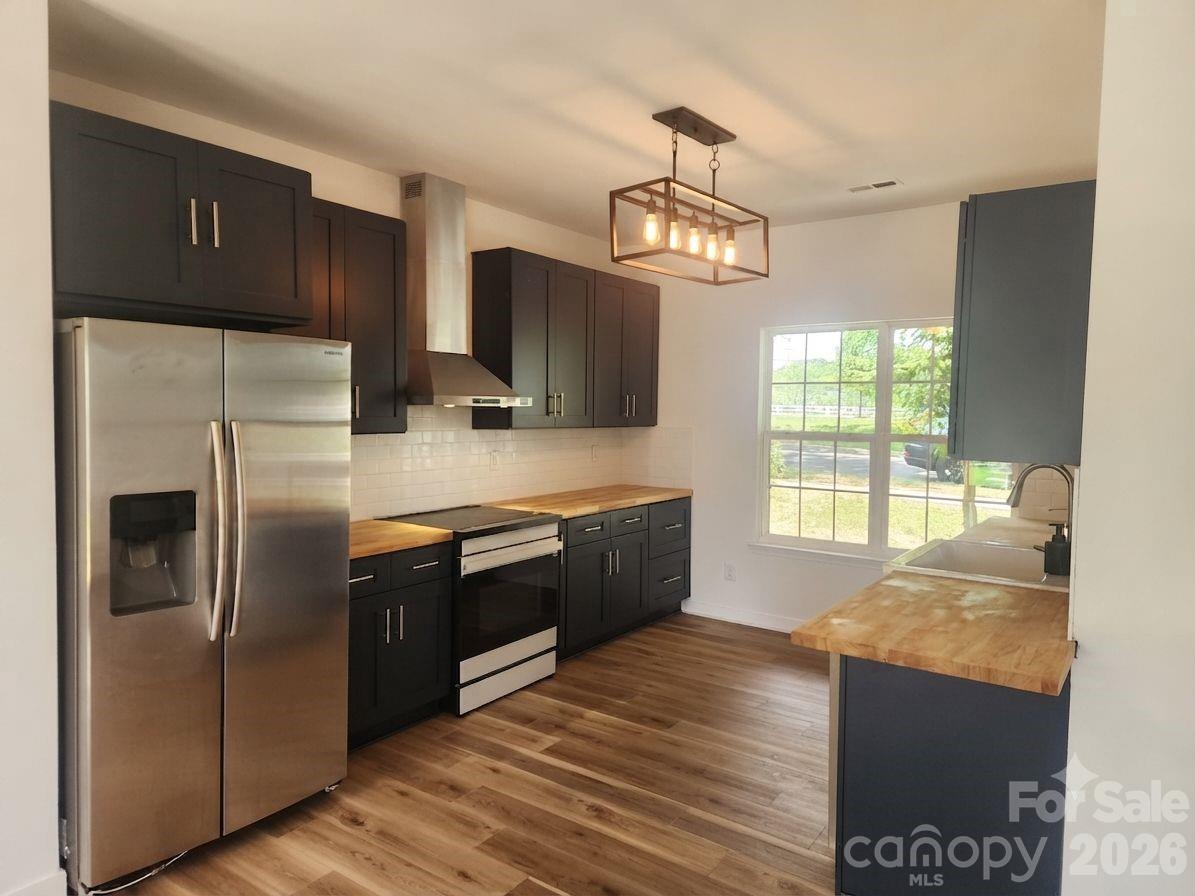 8804 Arrowhead Place Lane — Cornelius
