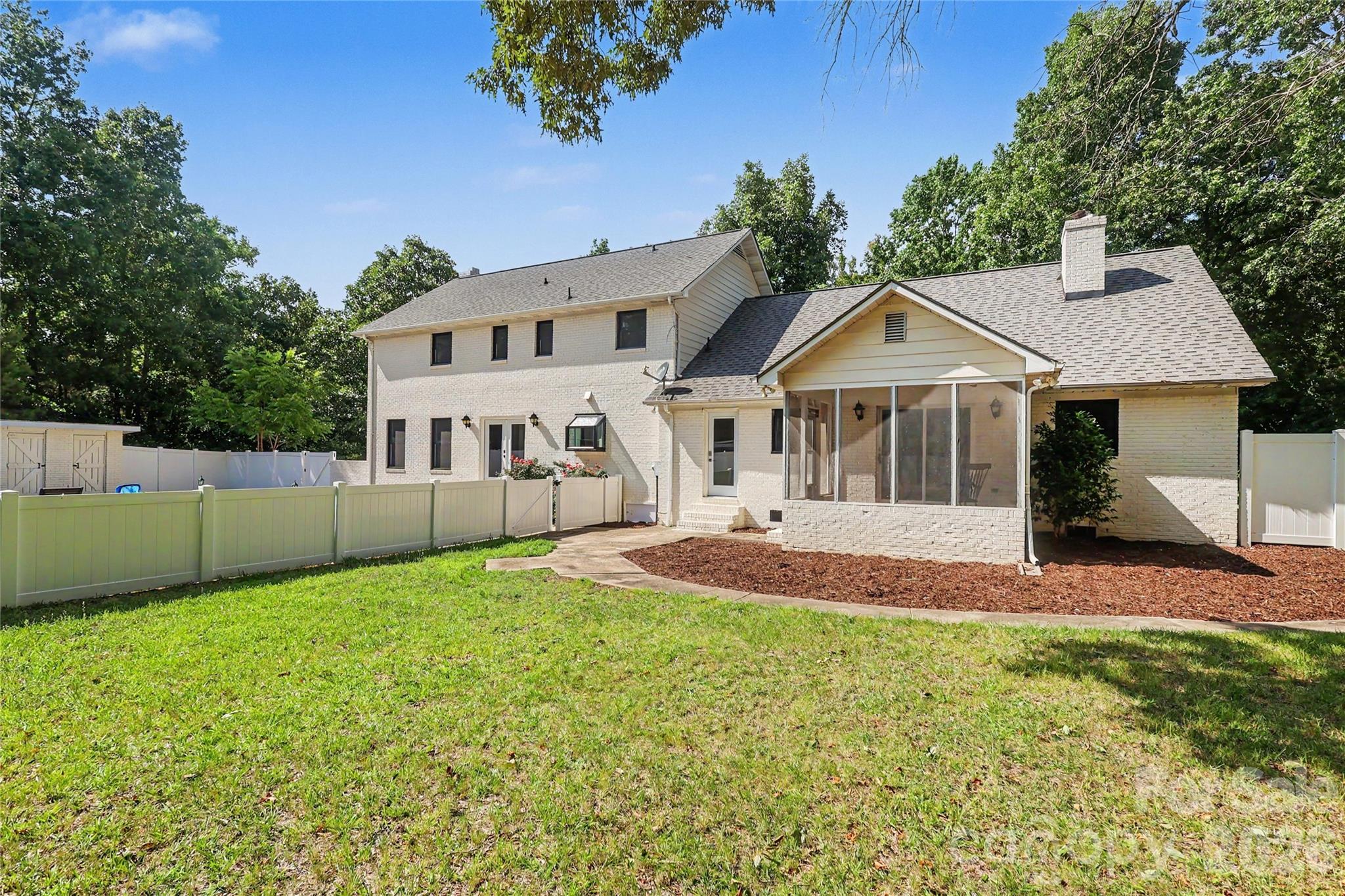 227 Dileen Drive — Concord
