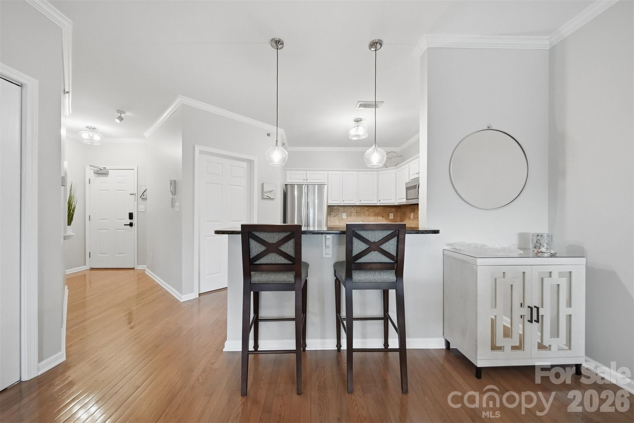 1410 4th Street Drive NW #304 — Hickory