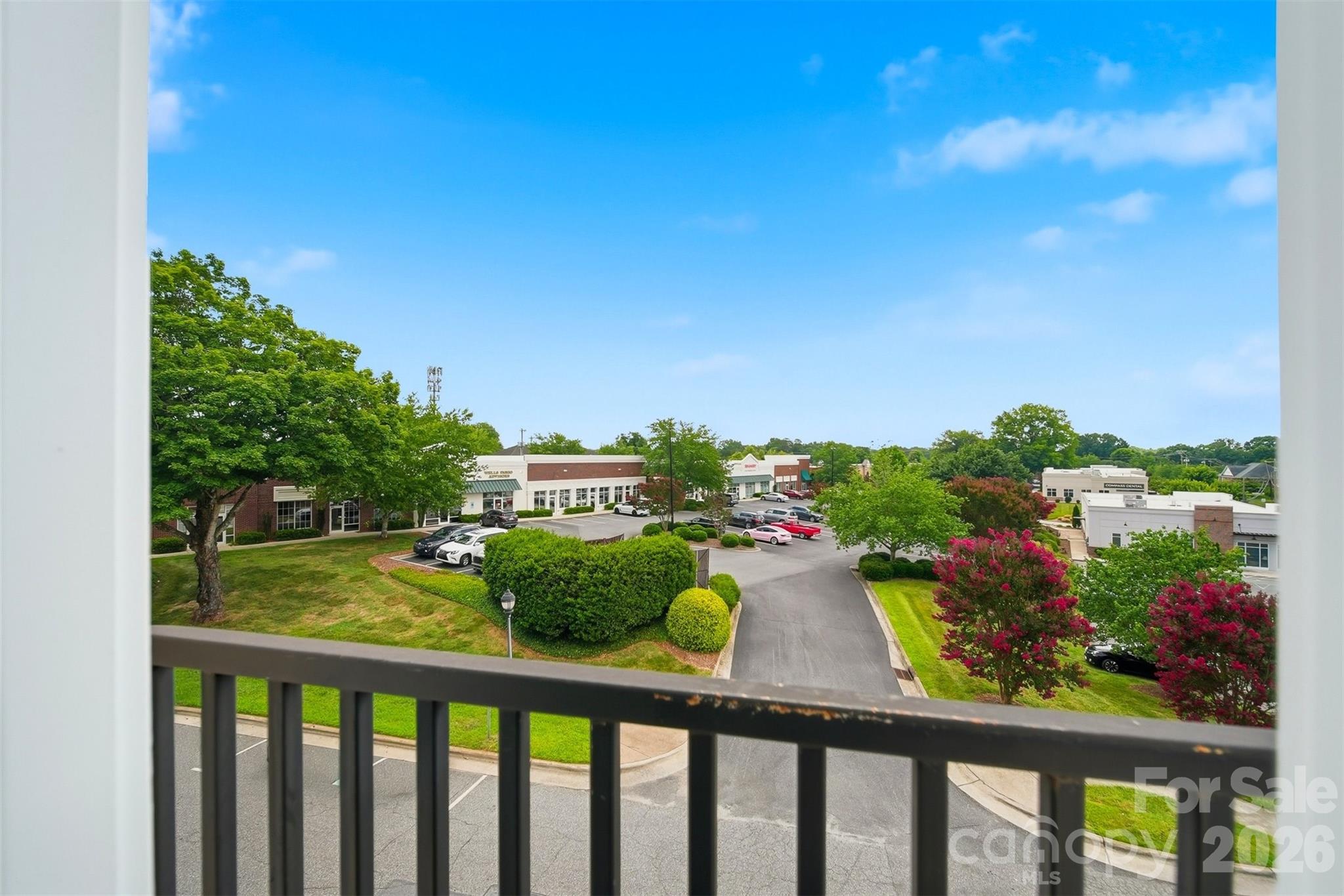 1410 4th Street Drive NW #304 — Hickory