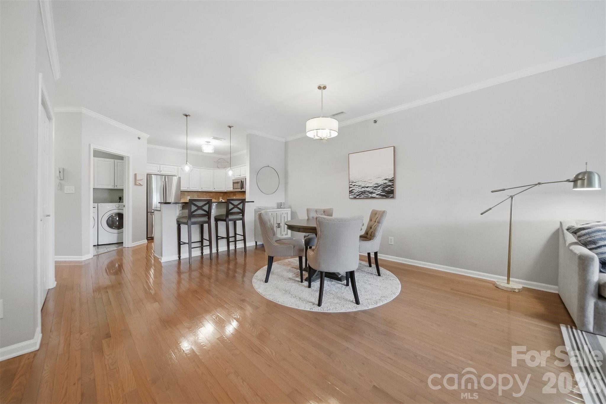 1410 4th Street Drive NW #304 — Hickory