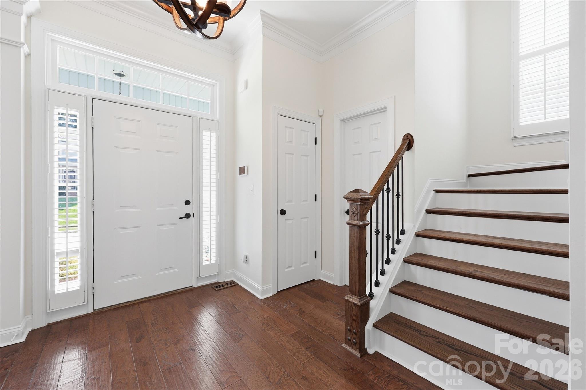 6832 Charter Hills Road — Charlotte
