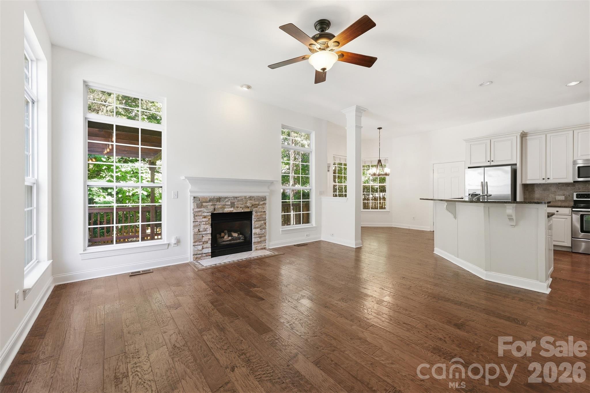 6832 Charter Hills Road — Charlotte