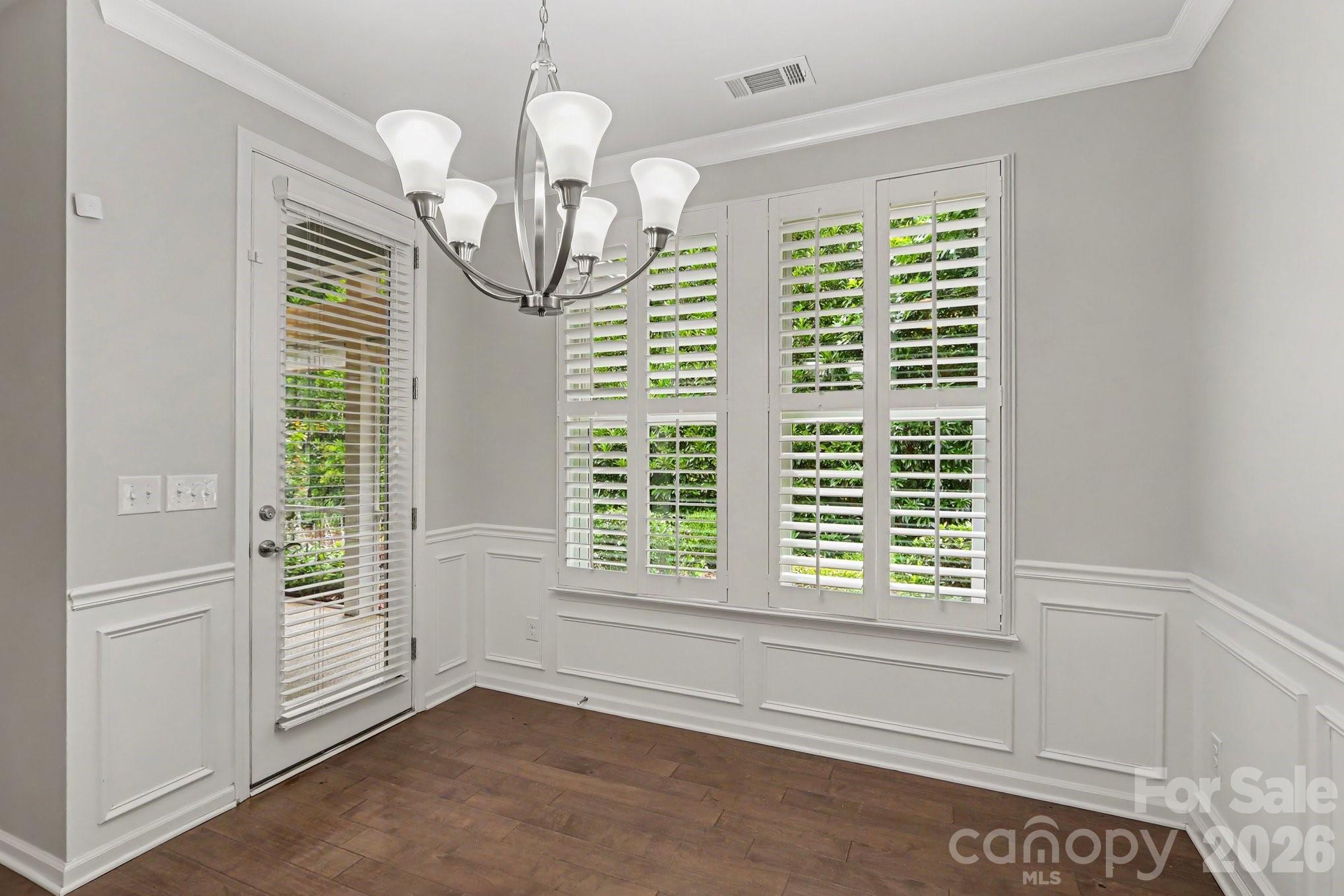 8911 Bur Lane — Huntersville