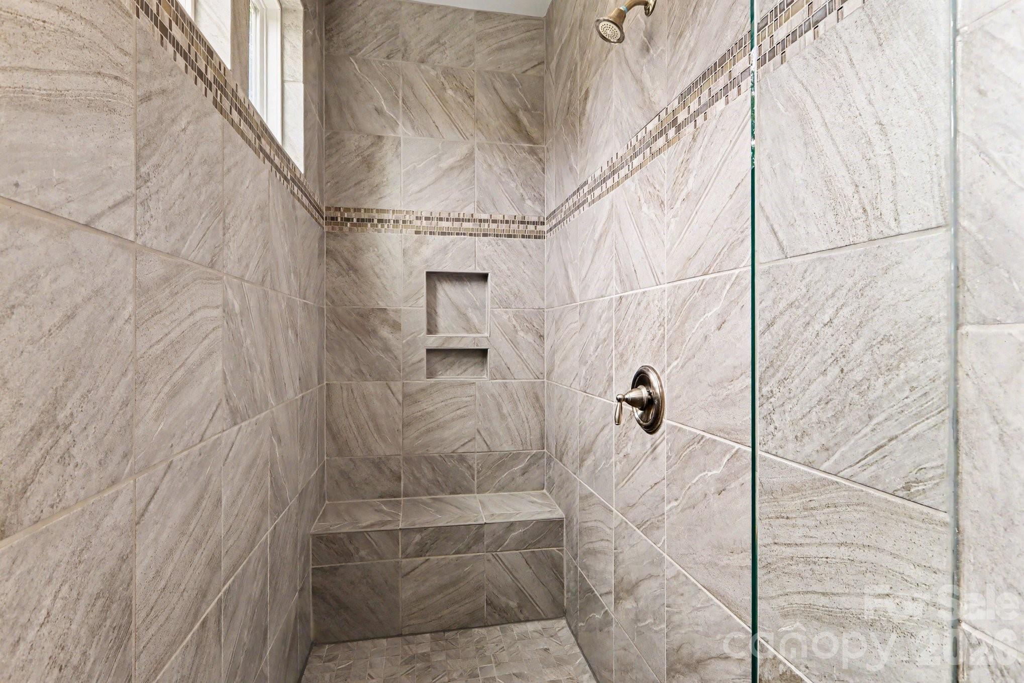 8911 Bur Lane — Huntersville