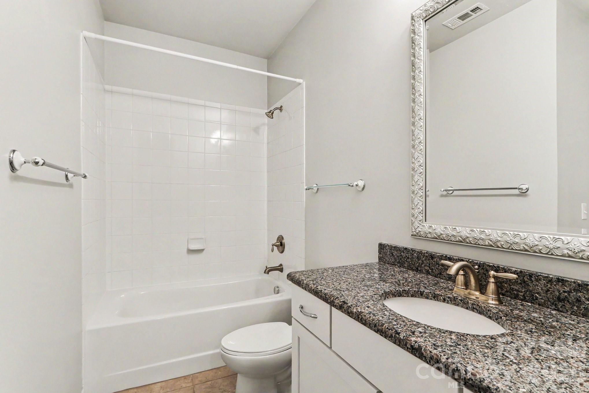 8911 Bur Lane — Huntersville