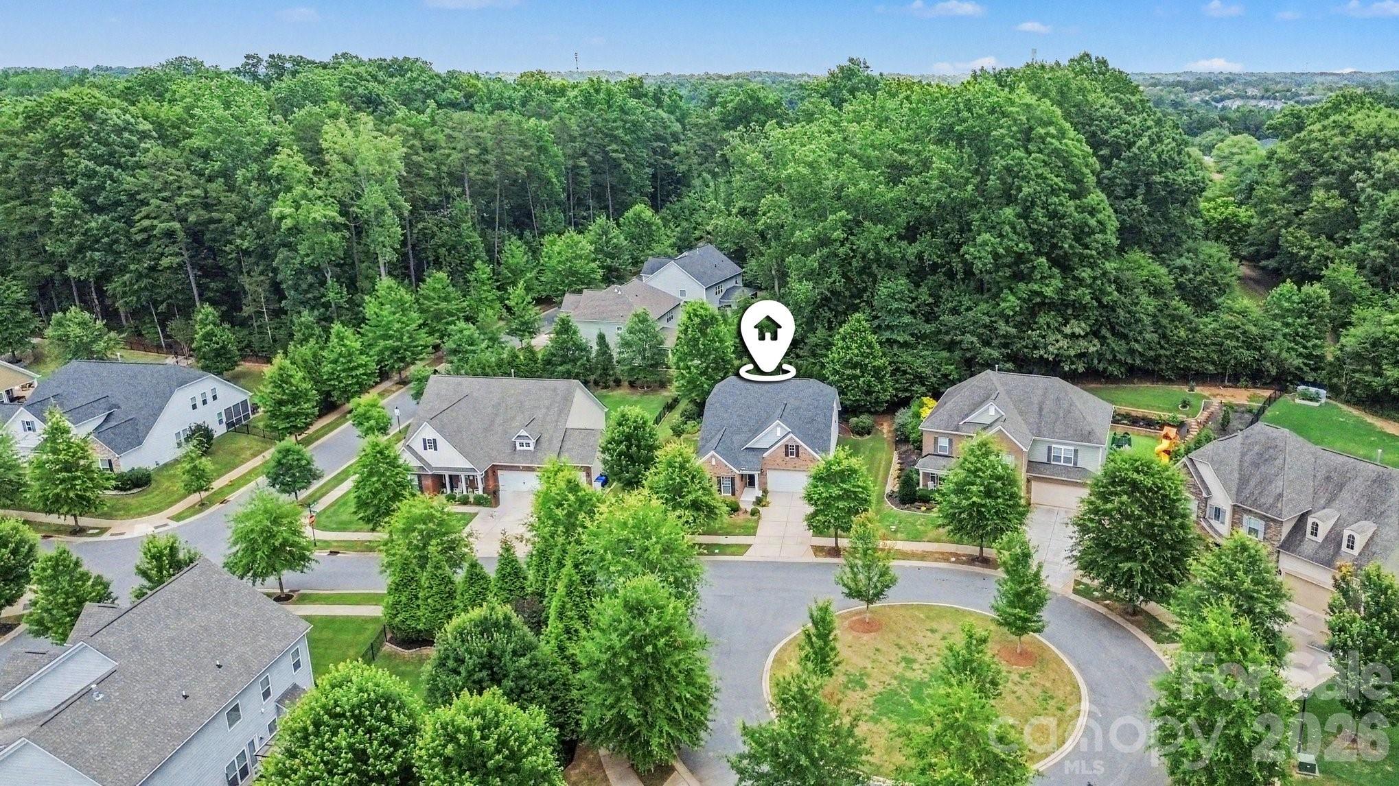 8911 Bur Lane — Huntersville