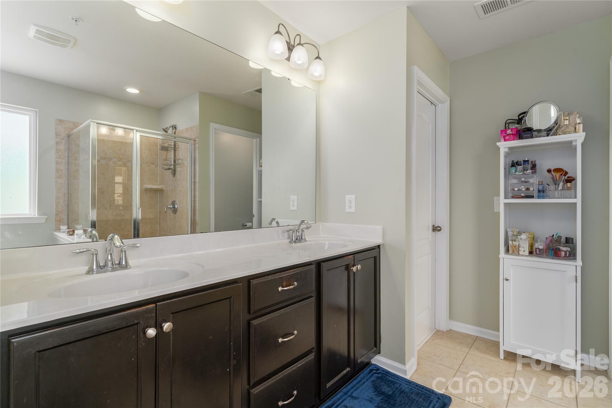 137 Flora Vista Drive — Mooresville