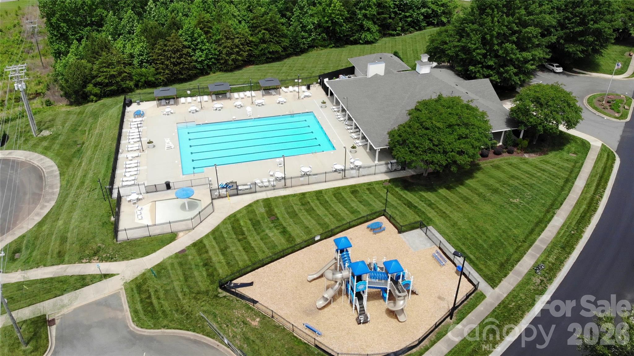 137 Flora Vista Drive — Mooresville