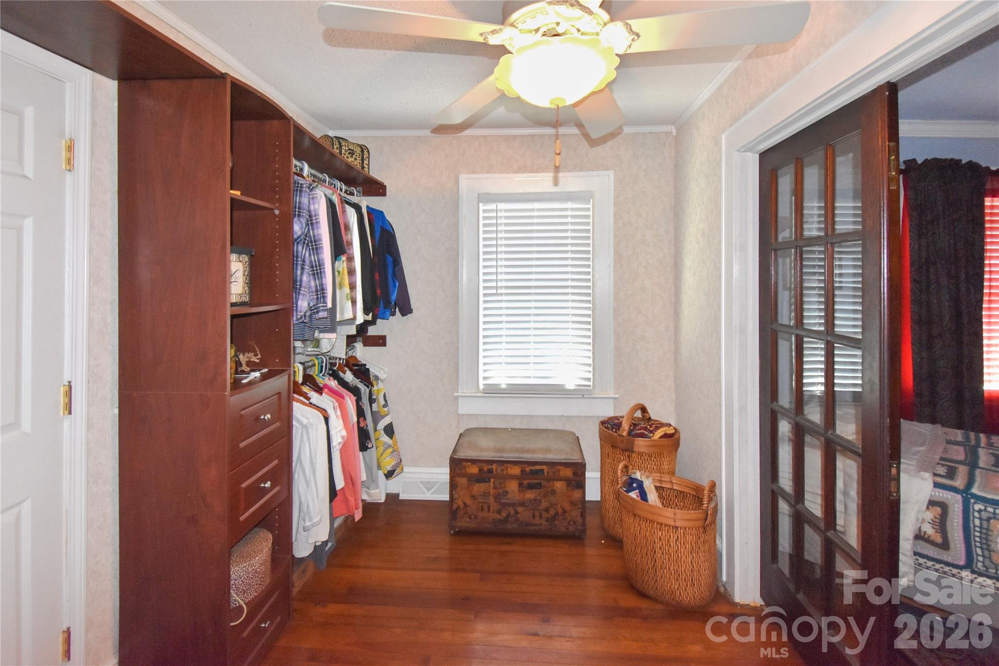 496 14th Avenue NE — Hickory