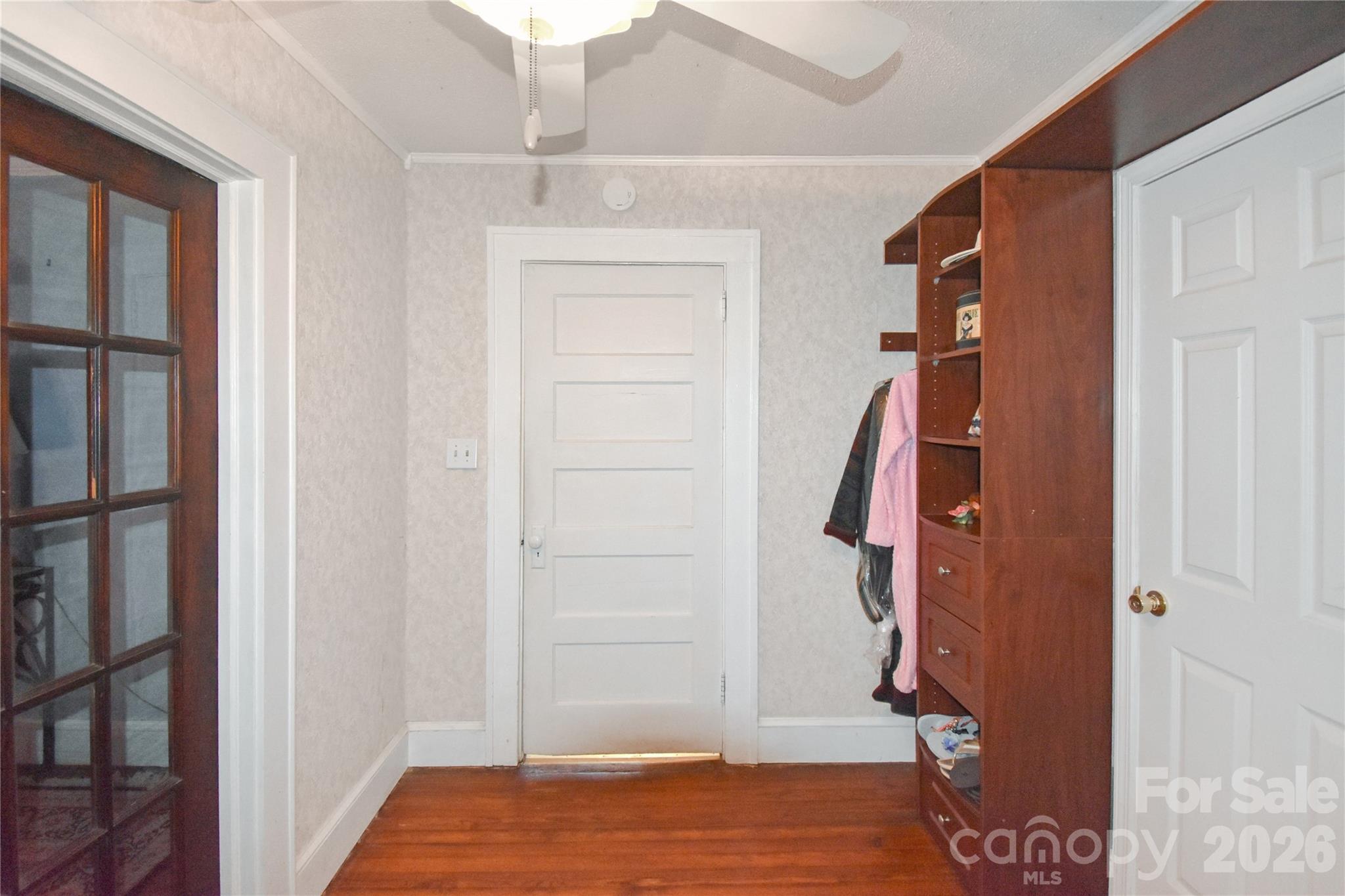 496 14th Avenue NE — Hickory