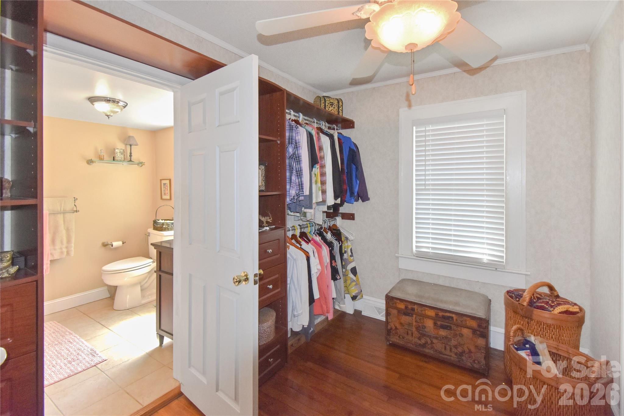 496 14th Avenue NE — Hickory