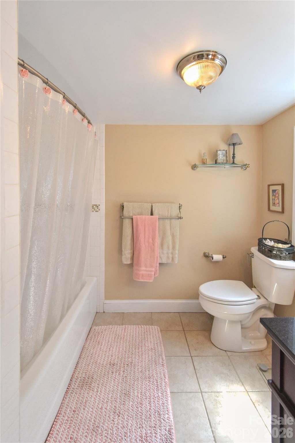 496 14th Avenue NE — Hickory