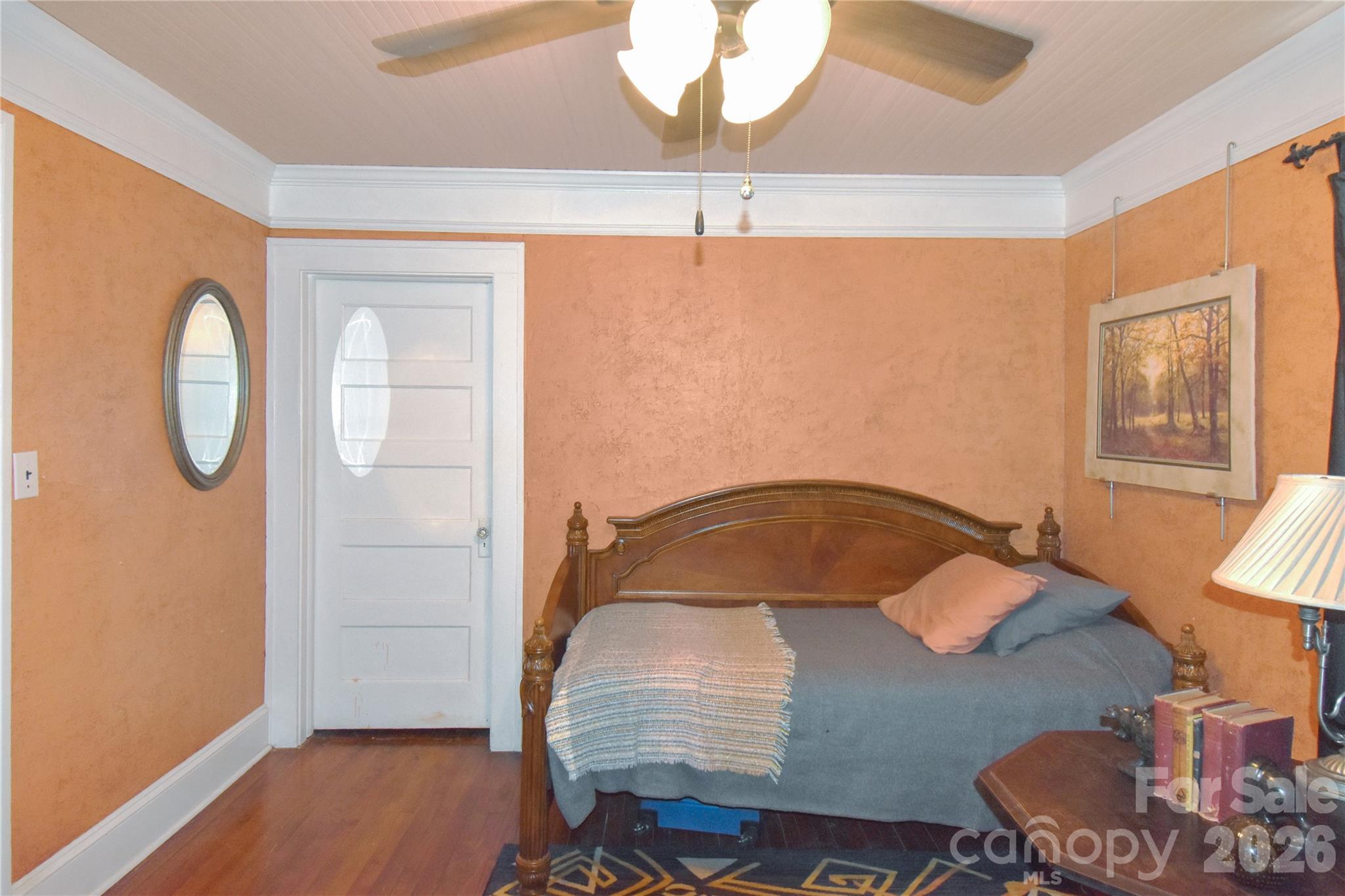 496 14th Avenue NE — Hickory