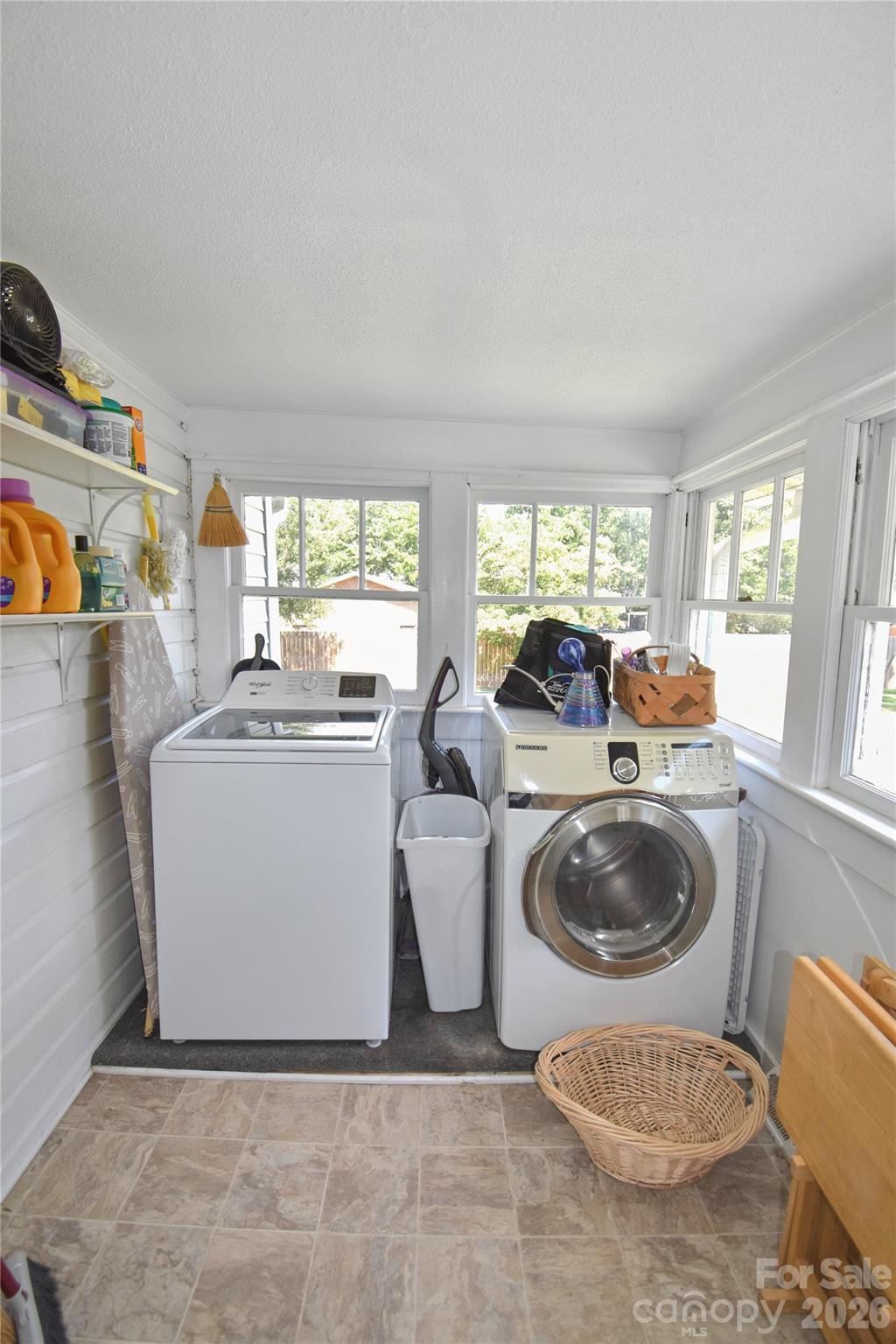 496 14th Avenue NE — Hickory