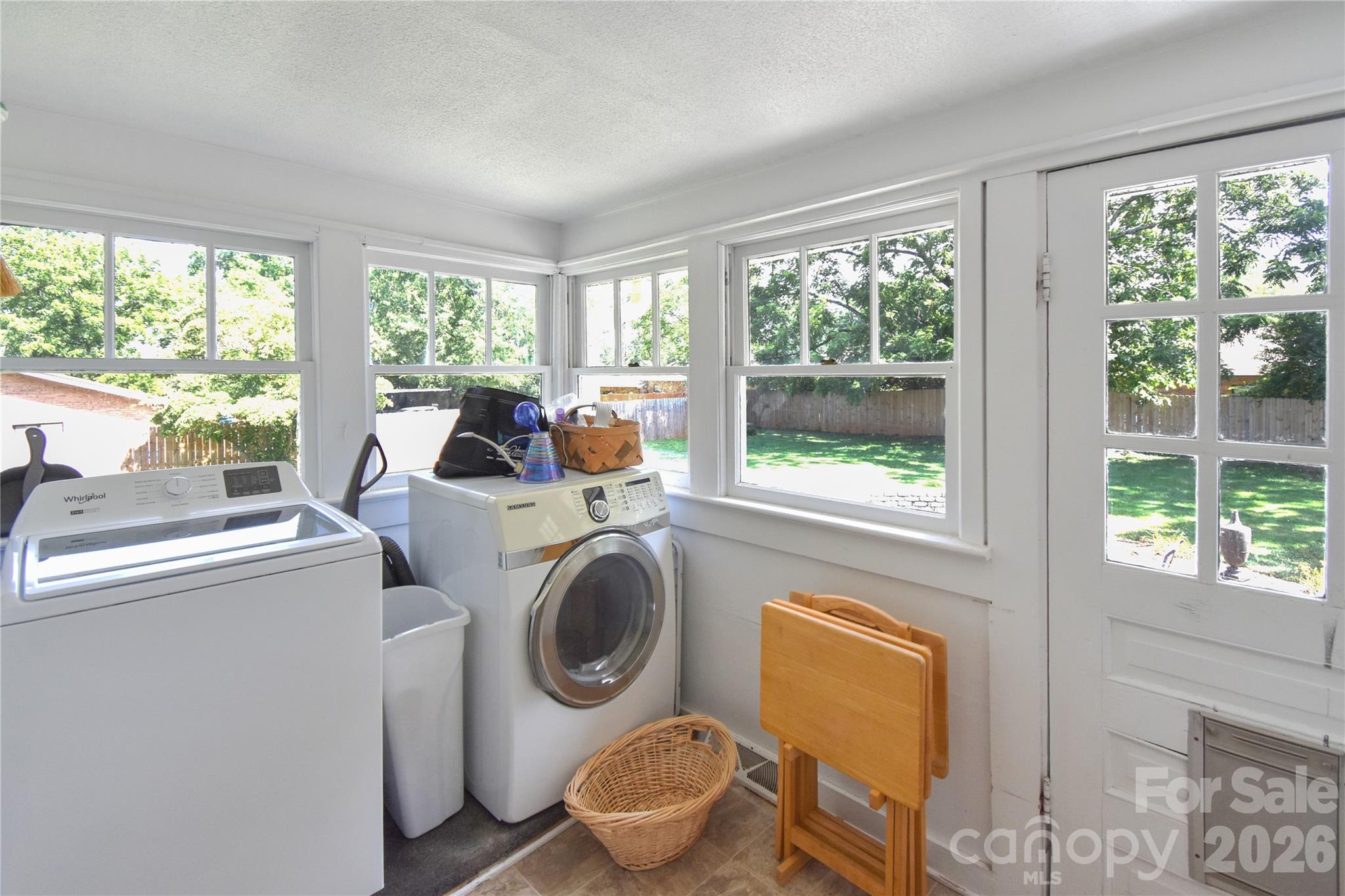 496 14th Avenue NE — Hickory