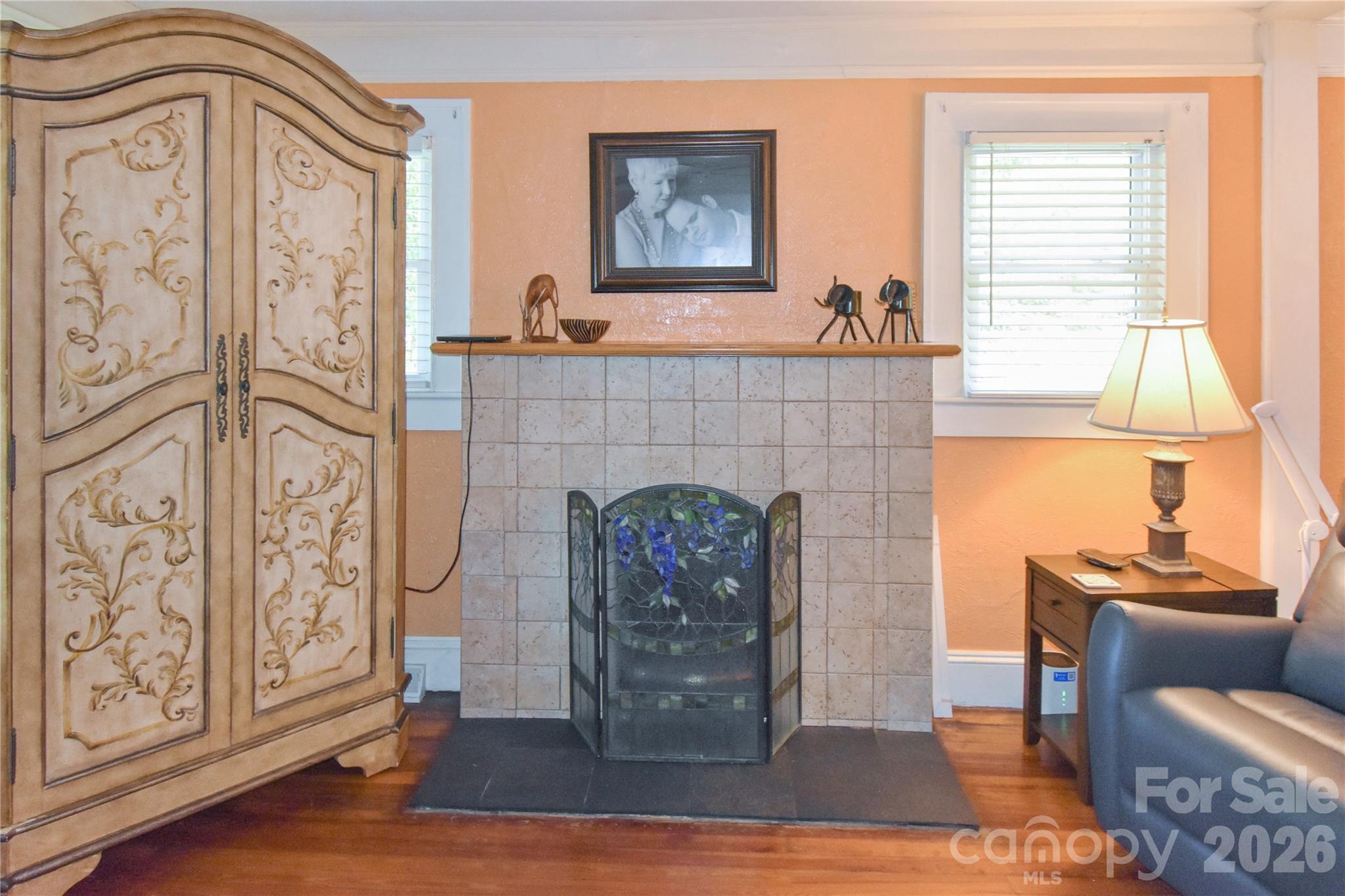 496 14th Avenue NE — Hickory