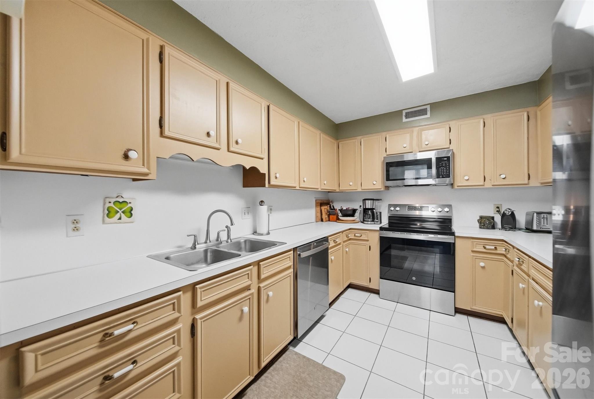 1330 5th Street NE #83 — Hickory