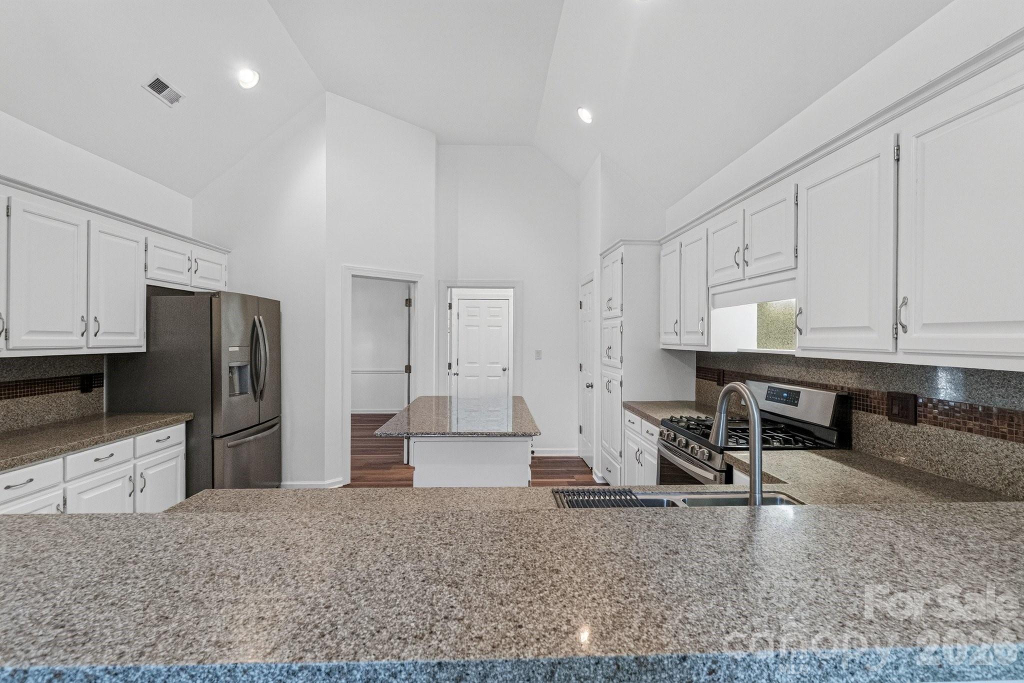 12500 Cedarford Court — Huntersville