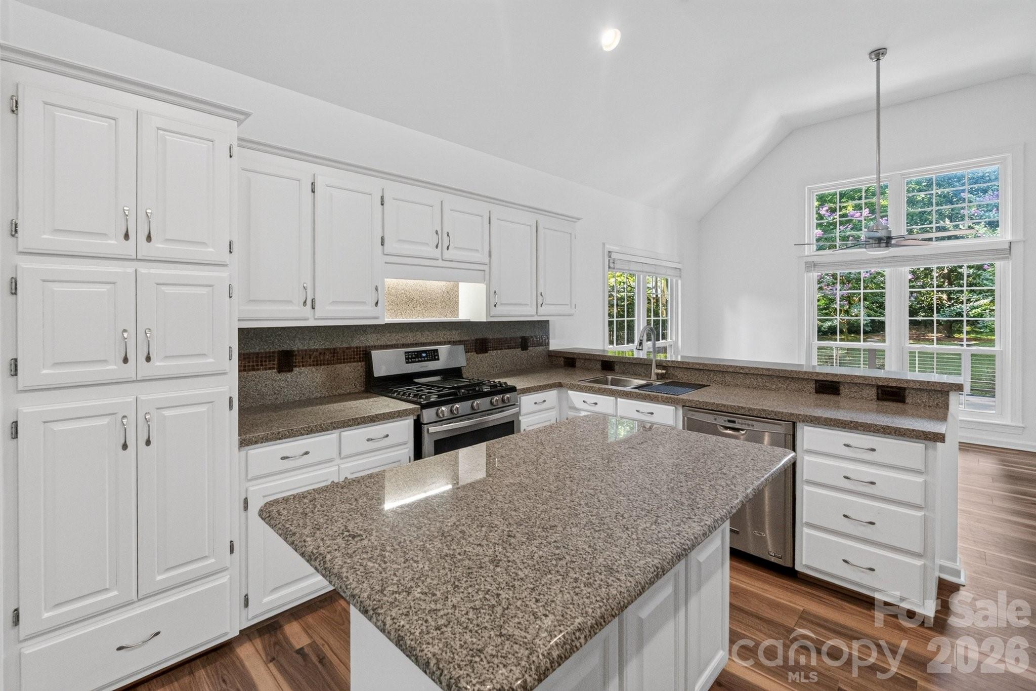 12500 Cedarford Court — Huntersville