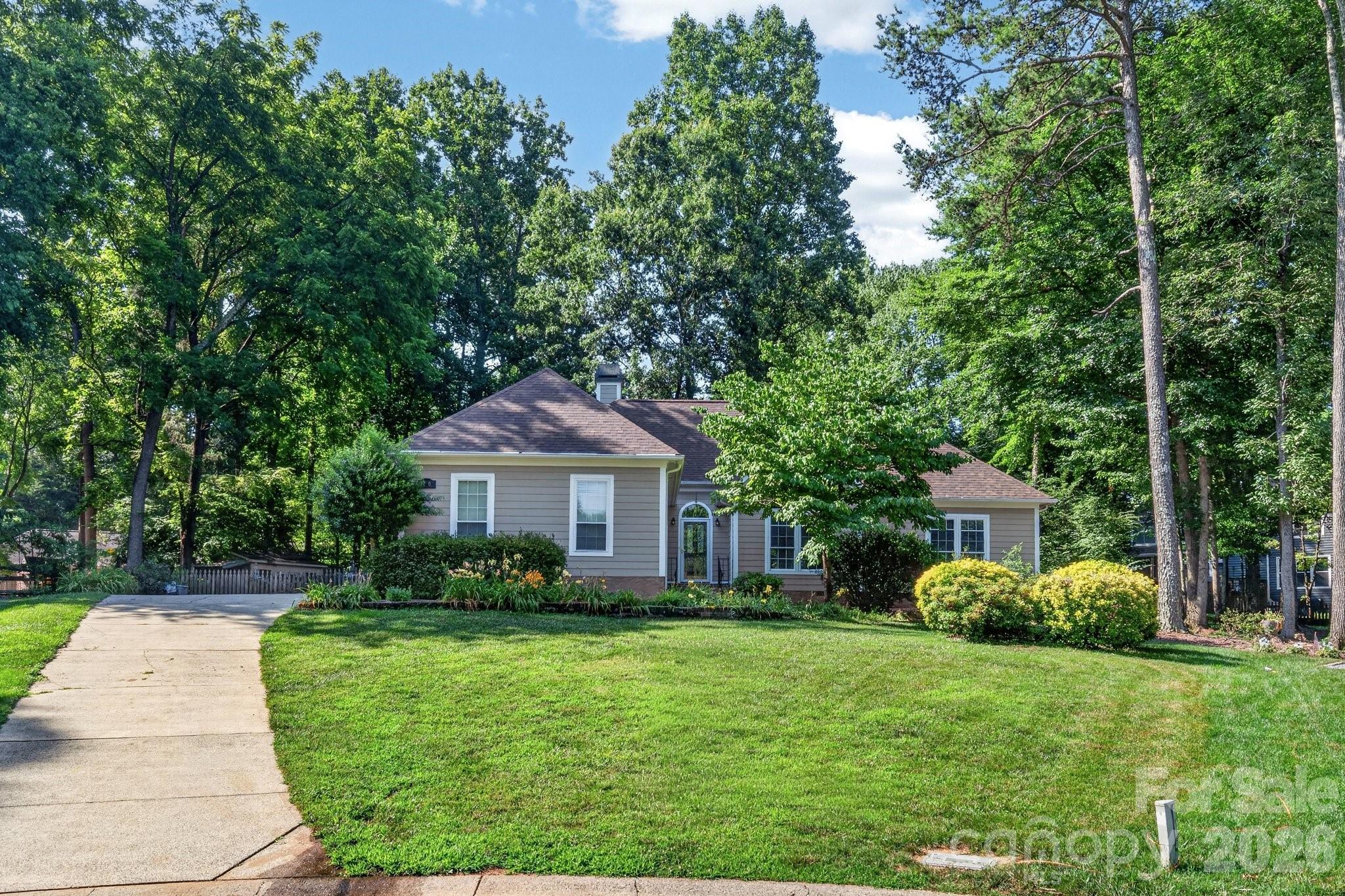 12500 Cedarford Court — Huntersville