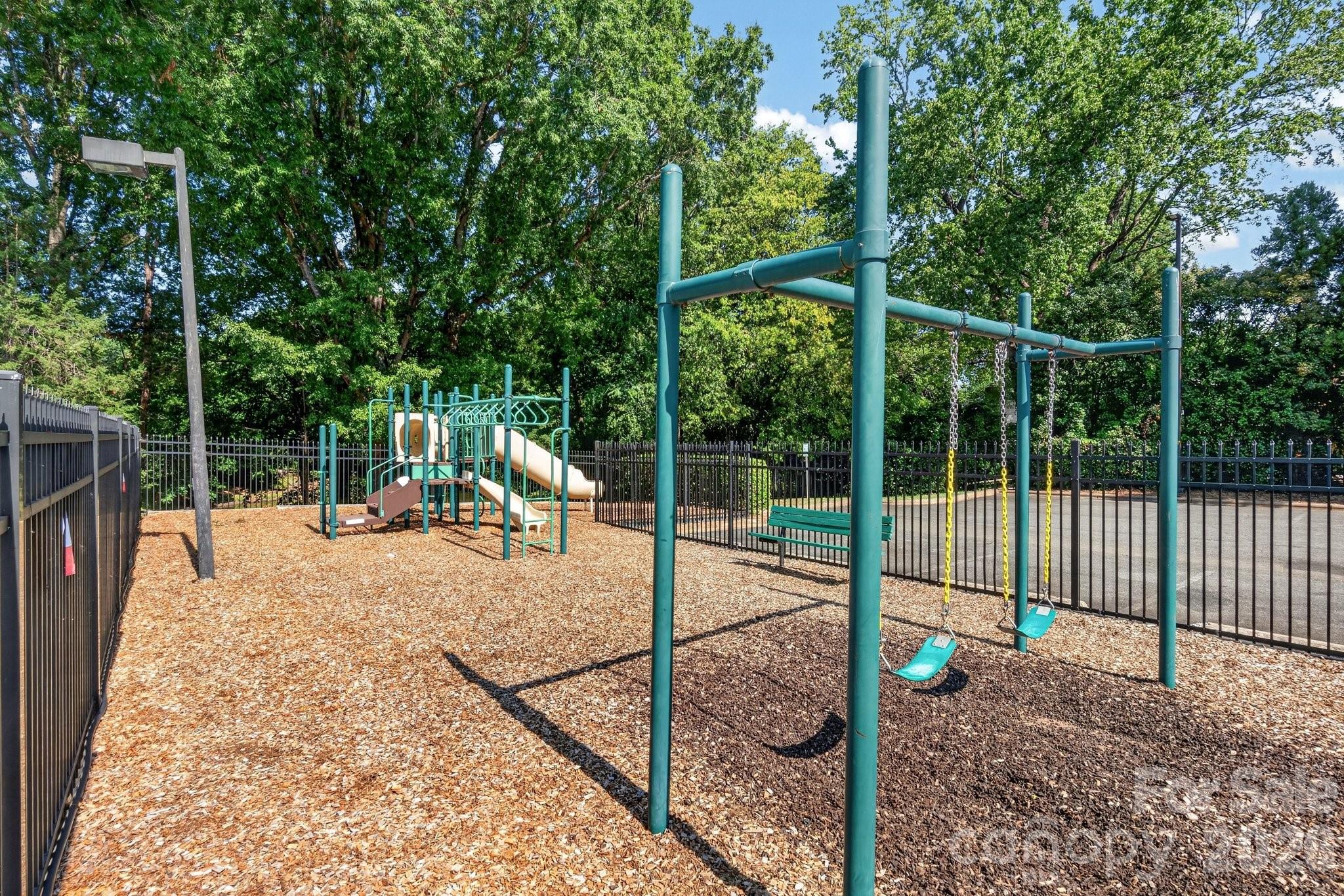 12500 Cedarford Court — Huntersville