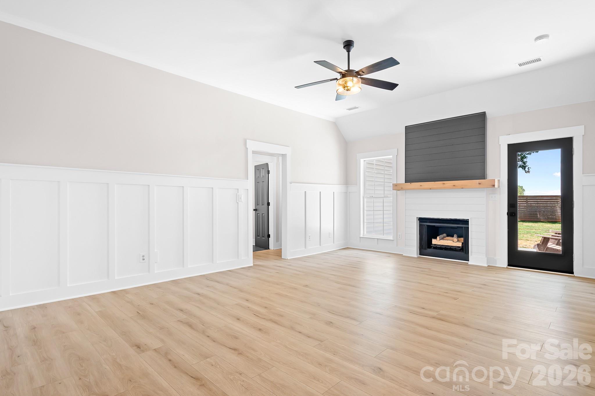 12601 Mayes Road — Huntersville