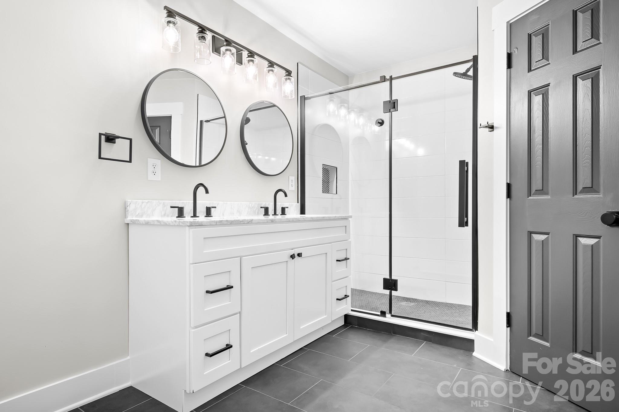12601 Mayes Road — Huntersville