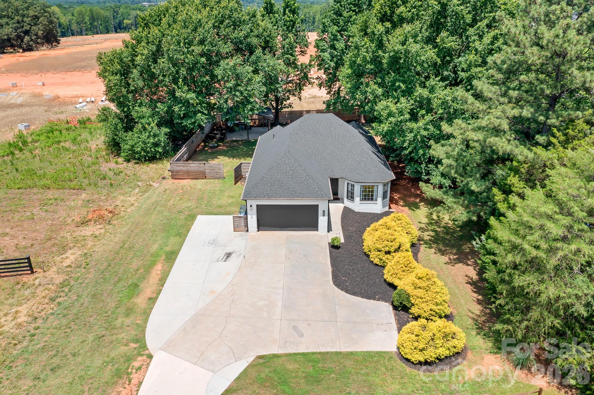 12601 Mayes Road — Huntersville