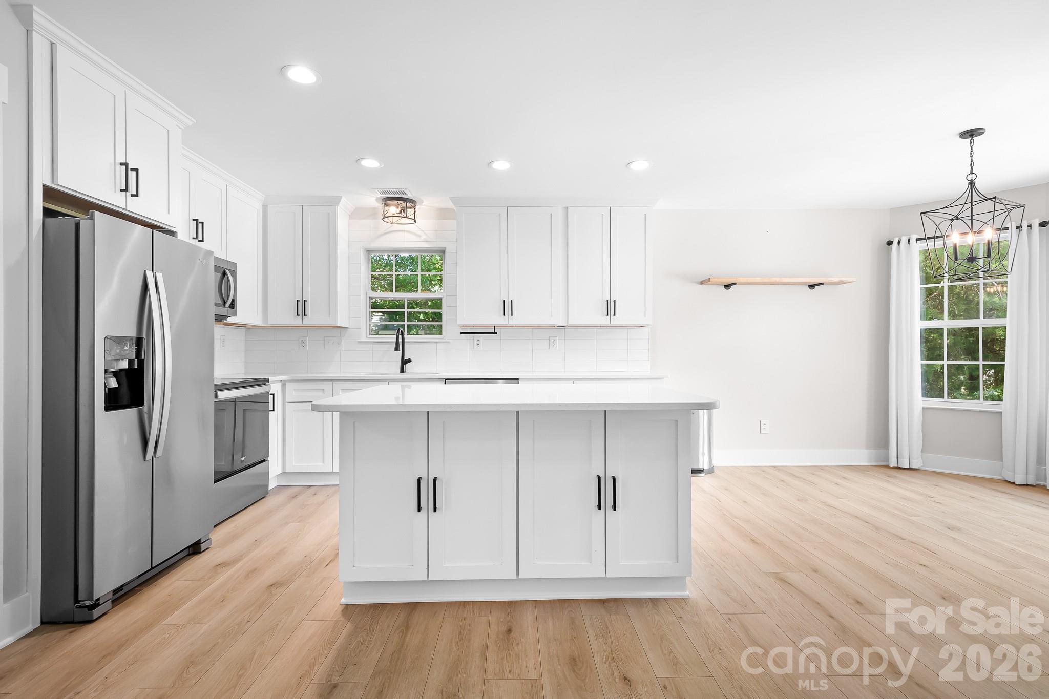 12601 Mayes Road — Huntersville