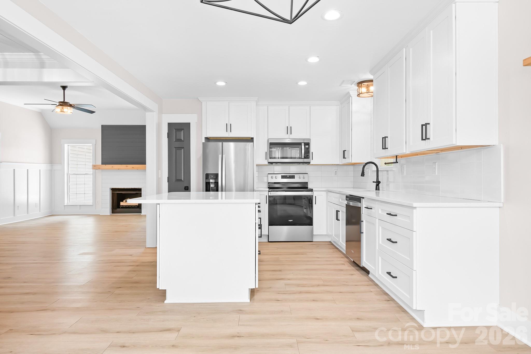 12601 Mayes Road — Huntersville