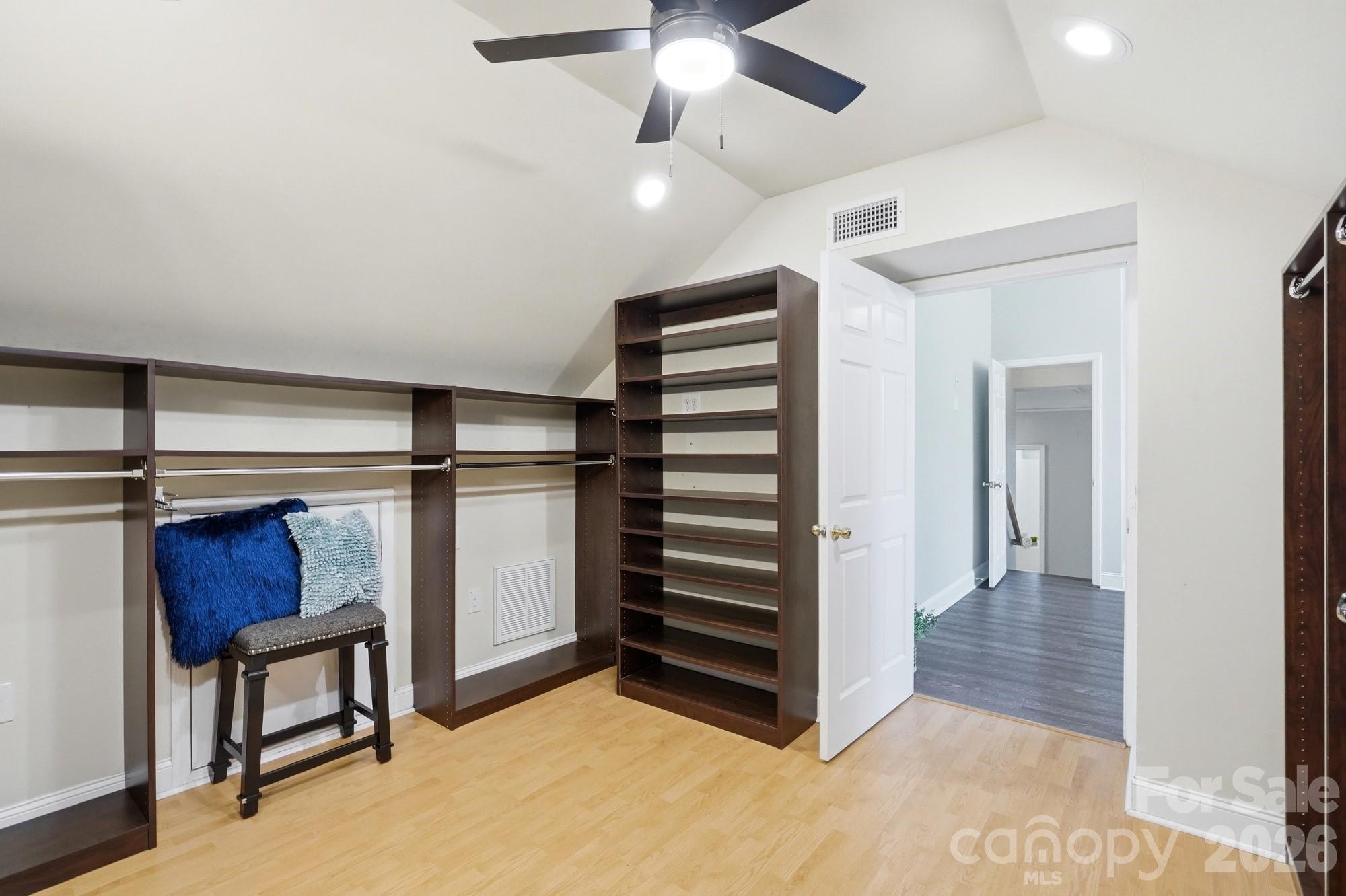 208 Harris Farm Road — Mooresville