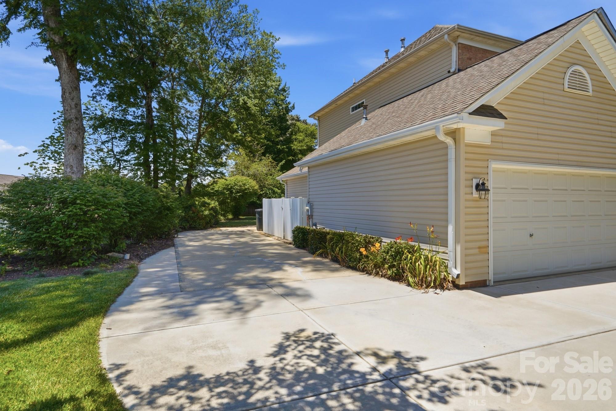 208 Harris Farm Road — Mooresville