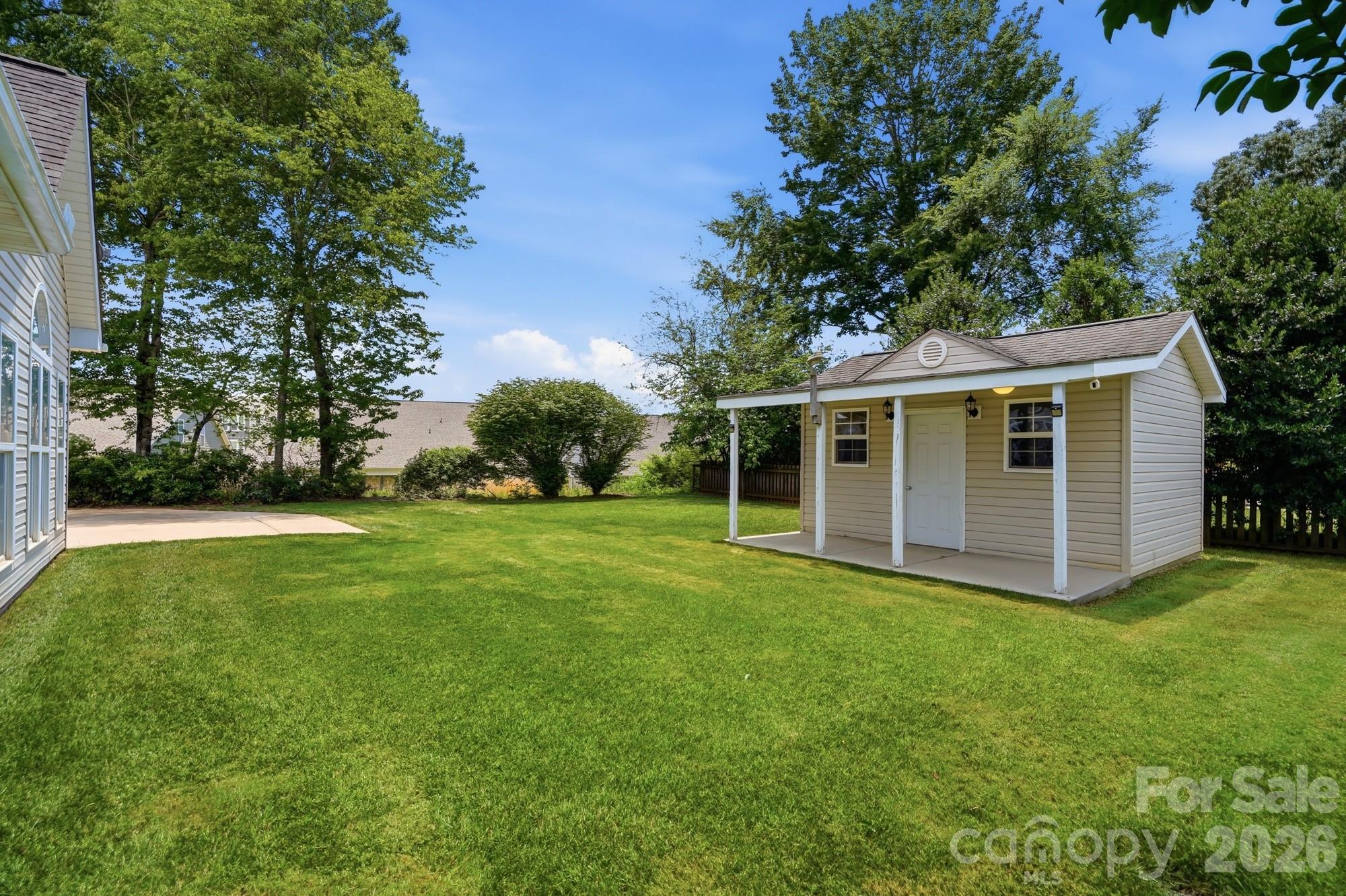 208 Harris Farm Road — Mooresville