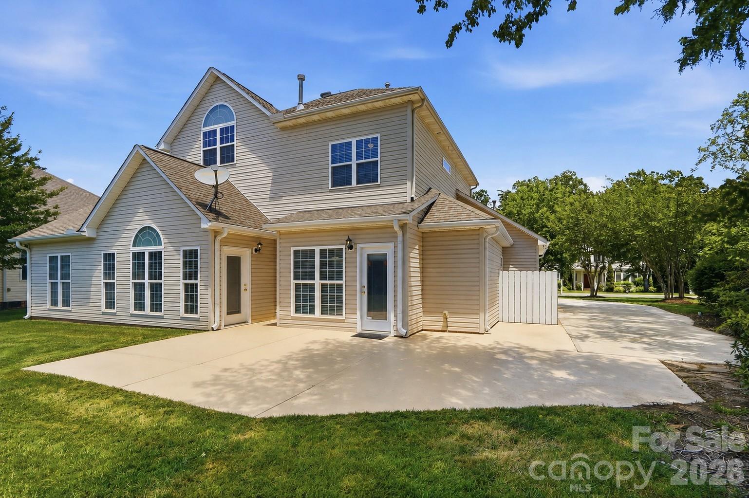 208 Harris Farm Road — Mooresville