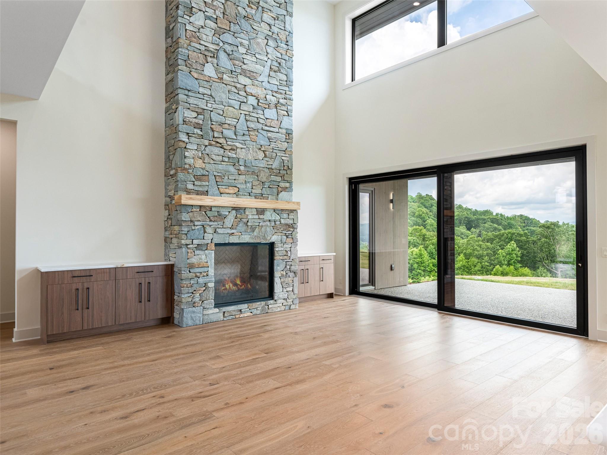 24 S Watchman Drive — Hendersonville