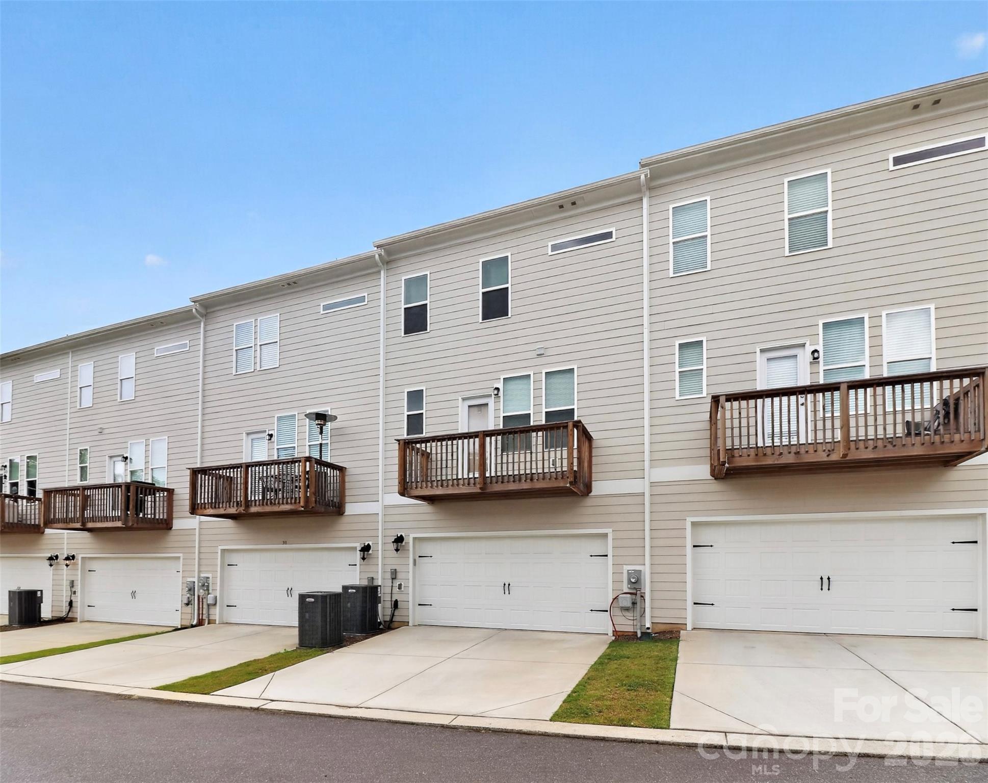 309 Cramerton Mills Parkway — Cramerton