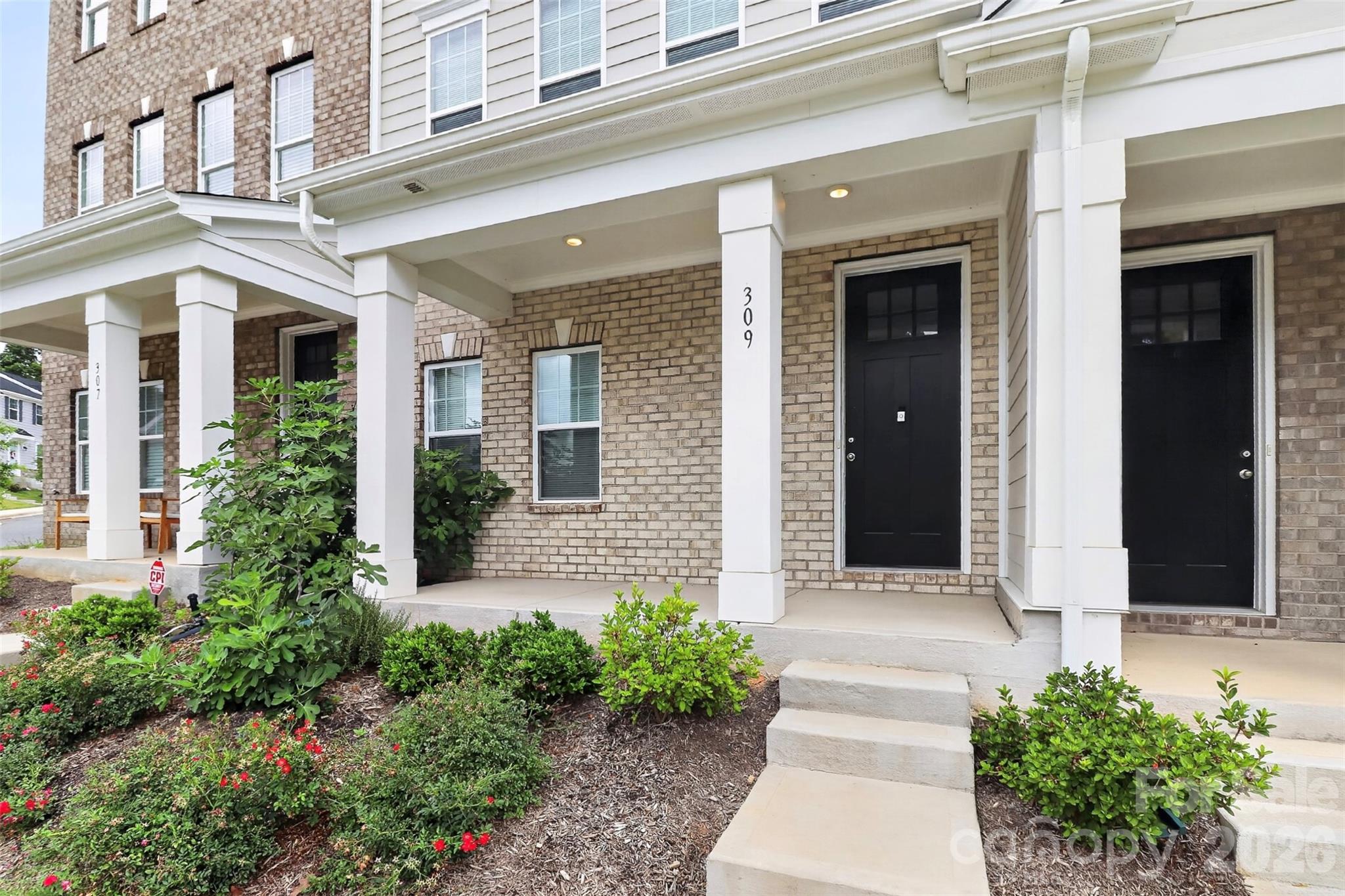 309 Cramerton Mills Parkway — Cramerton
